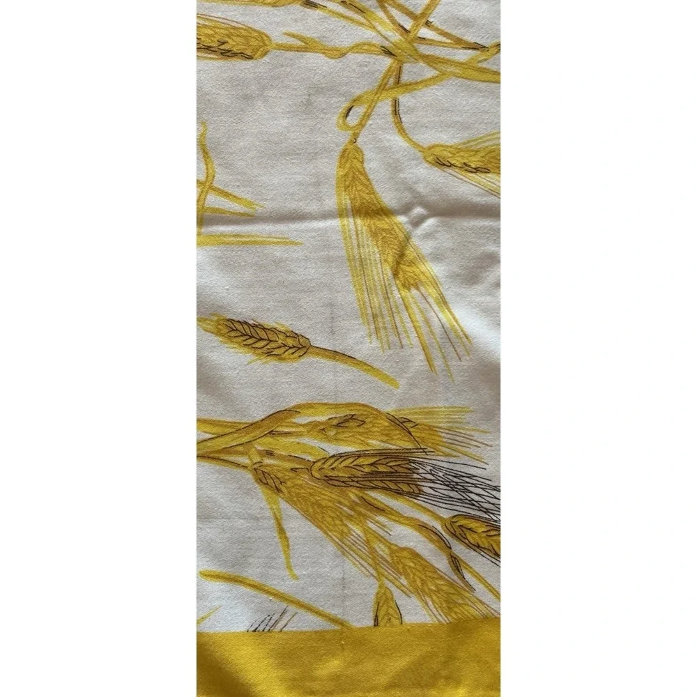 Vintage Country Farm House Style 100 Percent Cotton Tea  Towel 26 /20